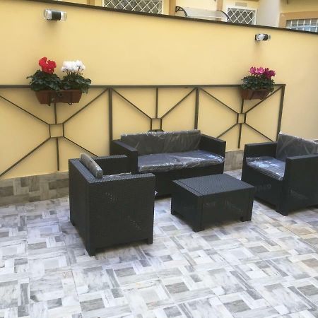 נאפולי Mb95 - Mezzocannone Luxurious Bed&Breakfast מראה חיצוני תמונה