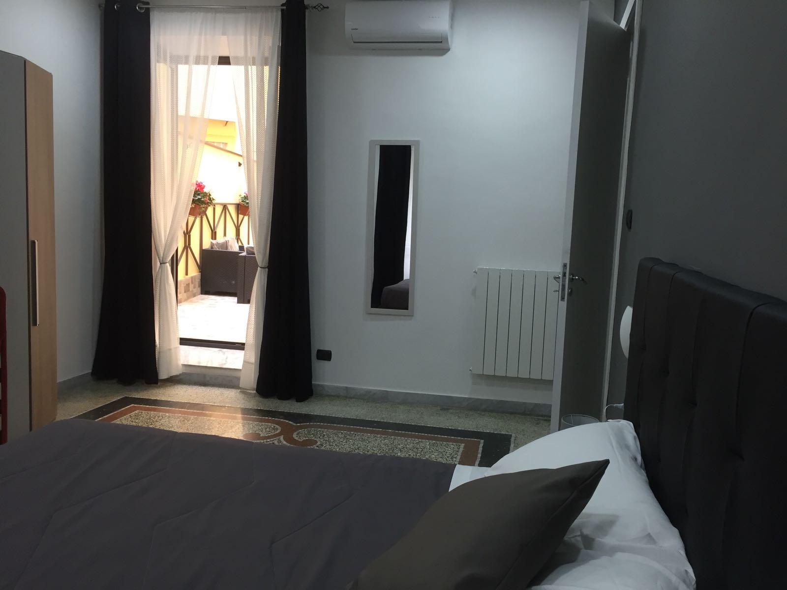 נאפולי Mb95 - Mezzocannone Luxurious Bed&Breakfast מראה חיצוני תמונה