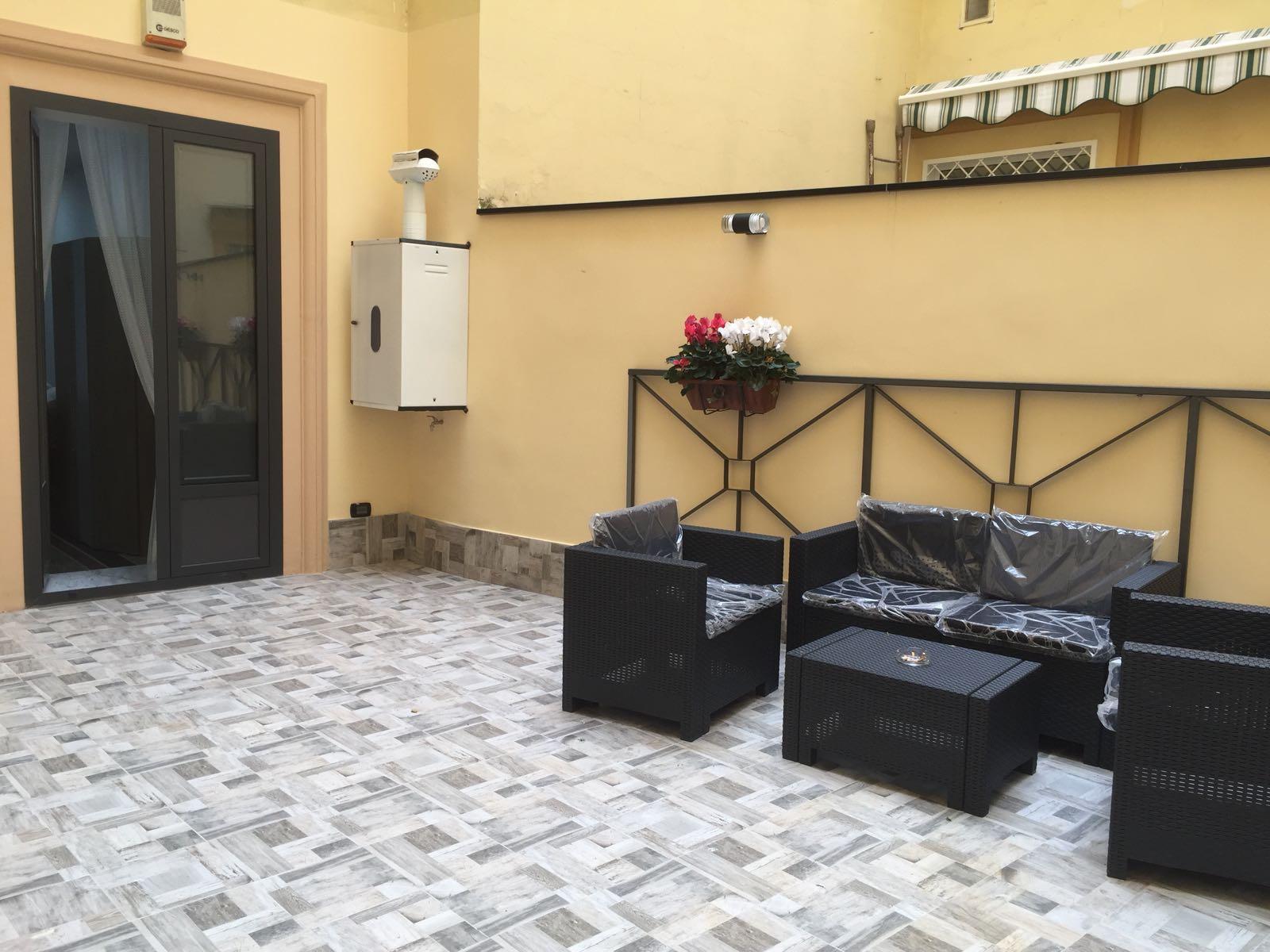 נאפולי Mb95 - Mezzocannone Luxurious Bed&Breakfast מראה חיצוני תמונה