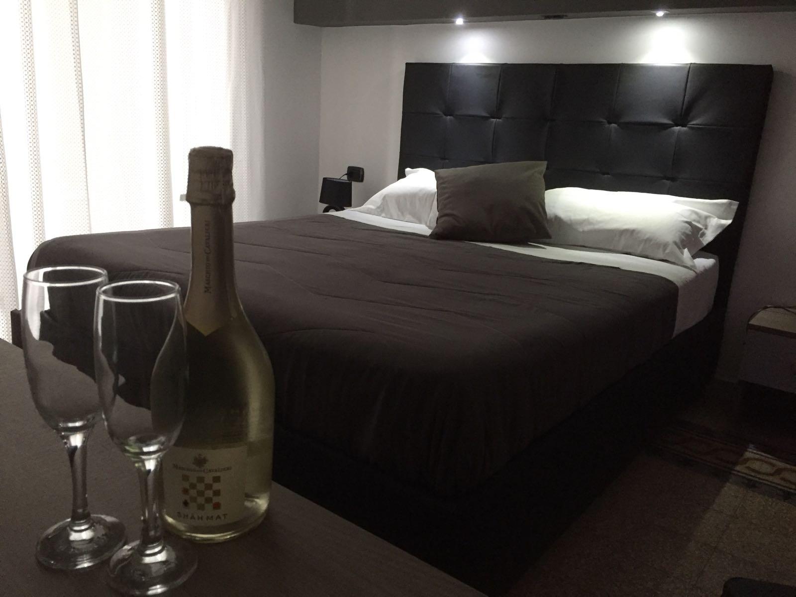 נאפולי Mb95 - Mezzocannone Luxurious Bed&Breakfast מראה חיצוני תמונה