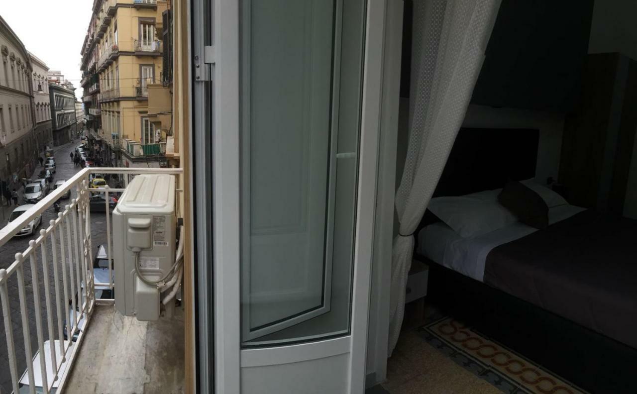 נאפולי Mb95 - Mezzocannone Luxurious Bed&Breakfast מראה חיצוני תמונה