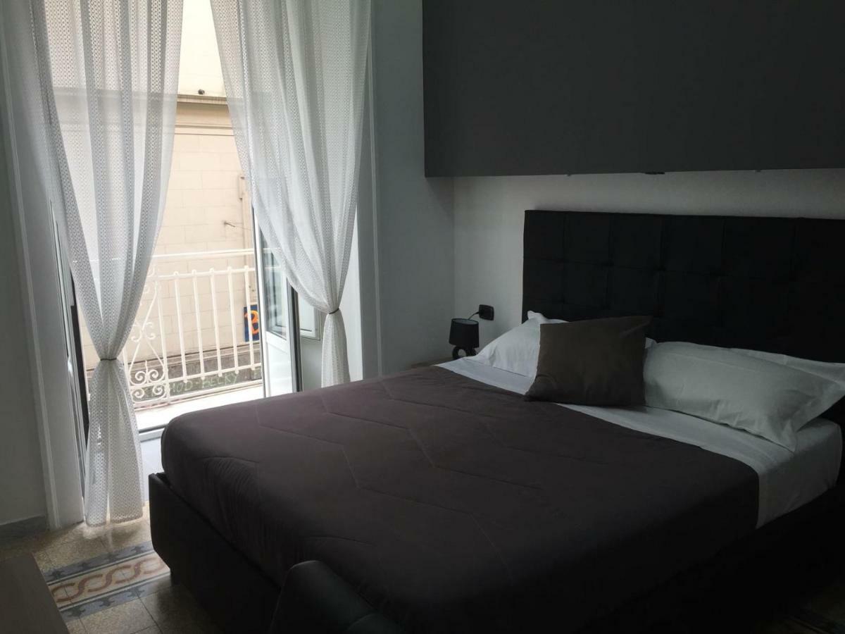 נאפולי Mb95 - Mezzocannone Luxurious Bed&Breakfast מראה חיצוני תמונה