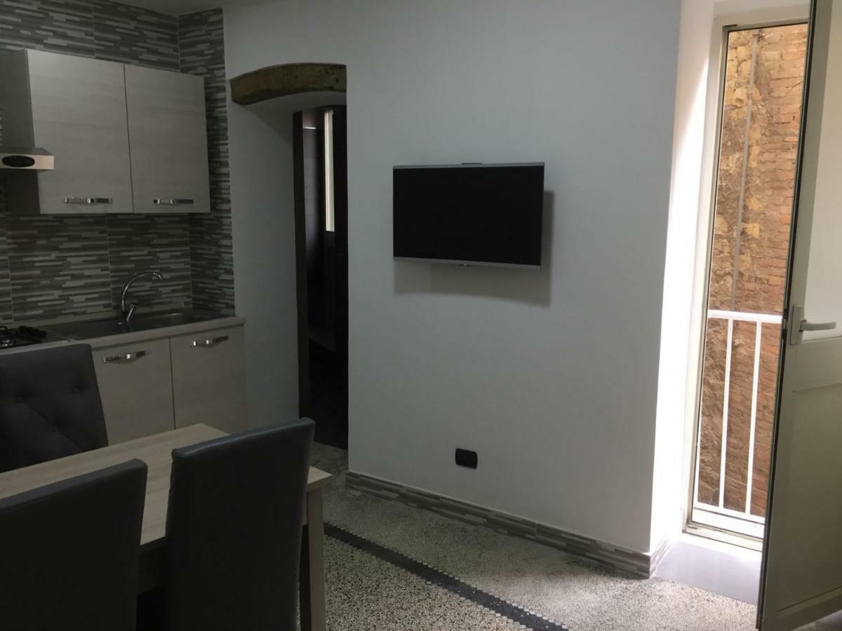 נאפולי Mb95 - Mezzocannone Luxurious Bed&Breakfast מראה חיצוני תמונה