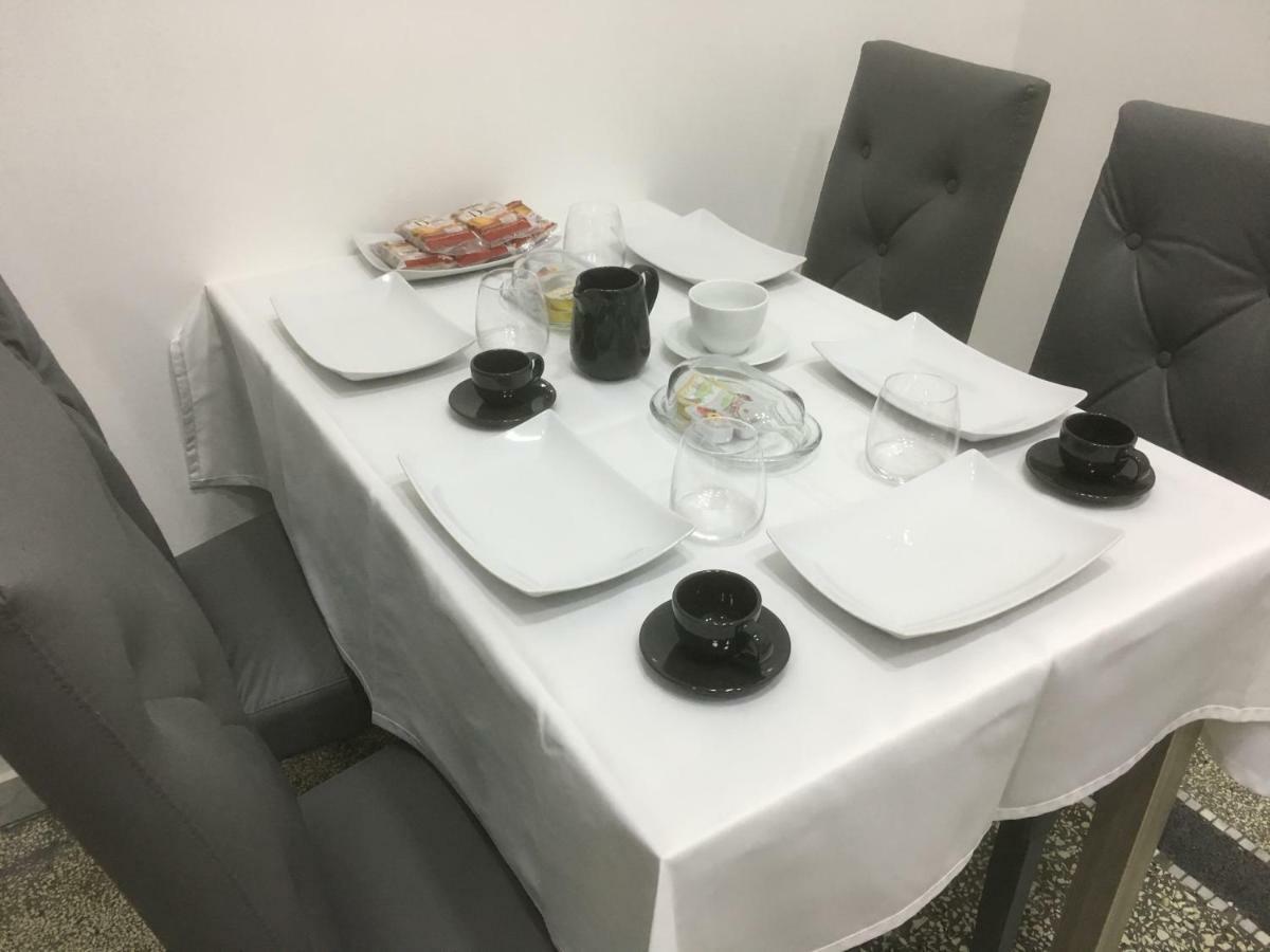 נאפולי Mb95 - Mezzocannone Luxurious Bed&Breakfast מראה חיצוני תמונה